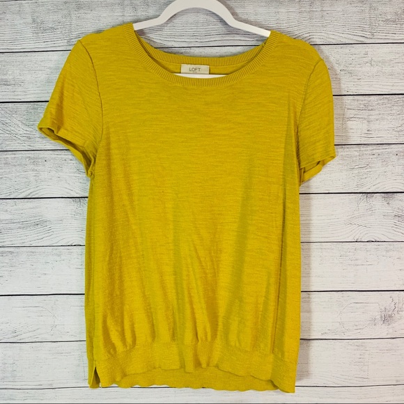LOFT Tops - Ann Taylor Loft Green Knitted Tee L